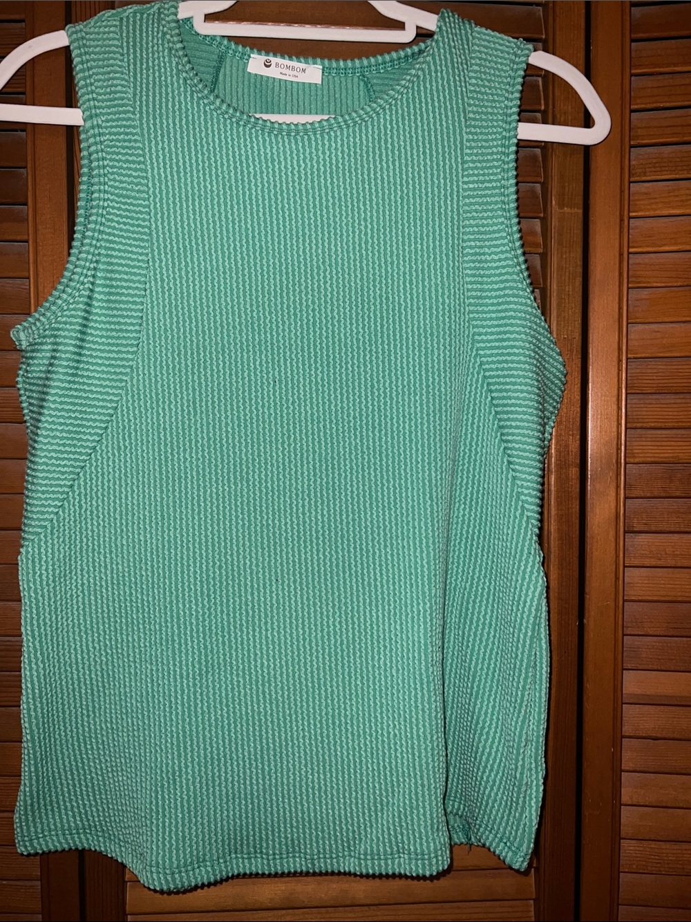 Bombon Sleeveless Textured Tank Top in Mint Green